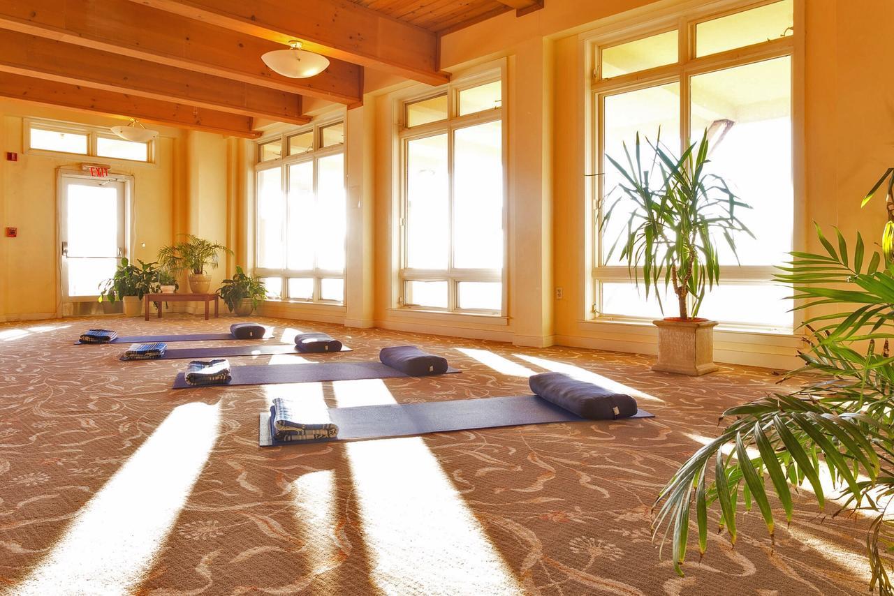 Art Of Living Retreat Center Hotel Bamboo Екстериор снимка